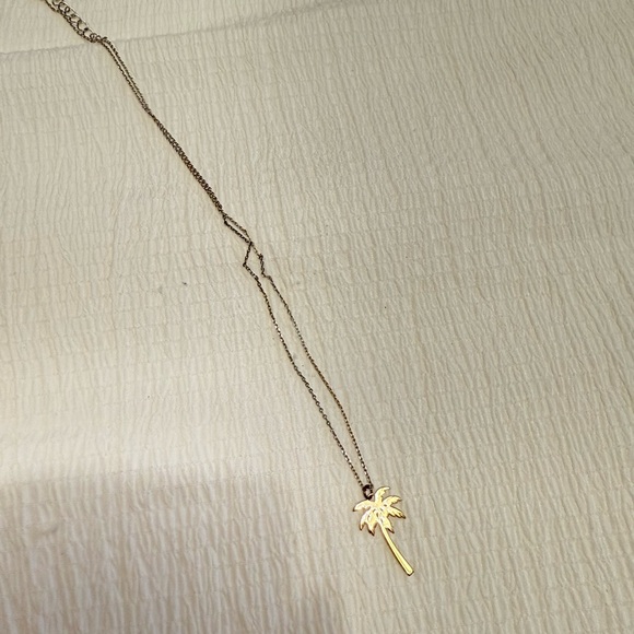 Gold Palm Tree Pendant Necklace - Picture 1 of 1